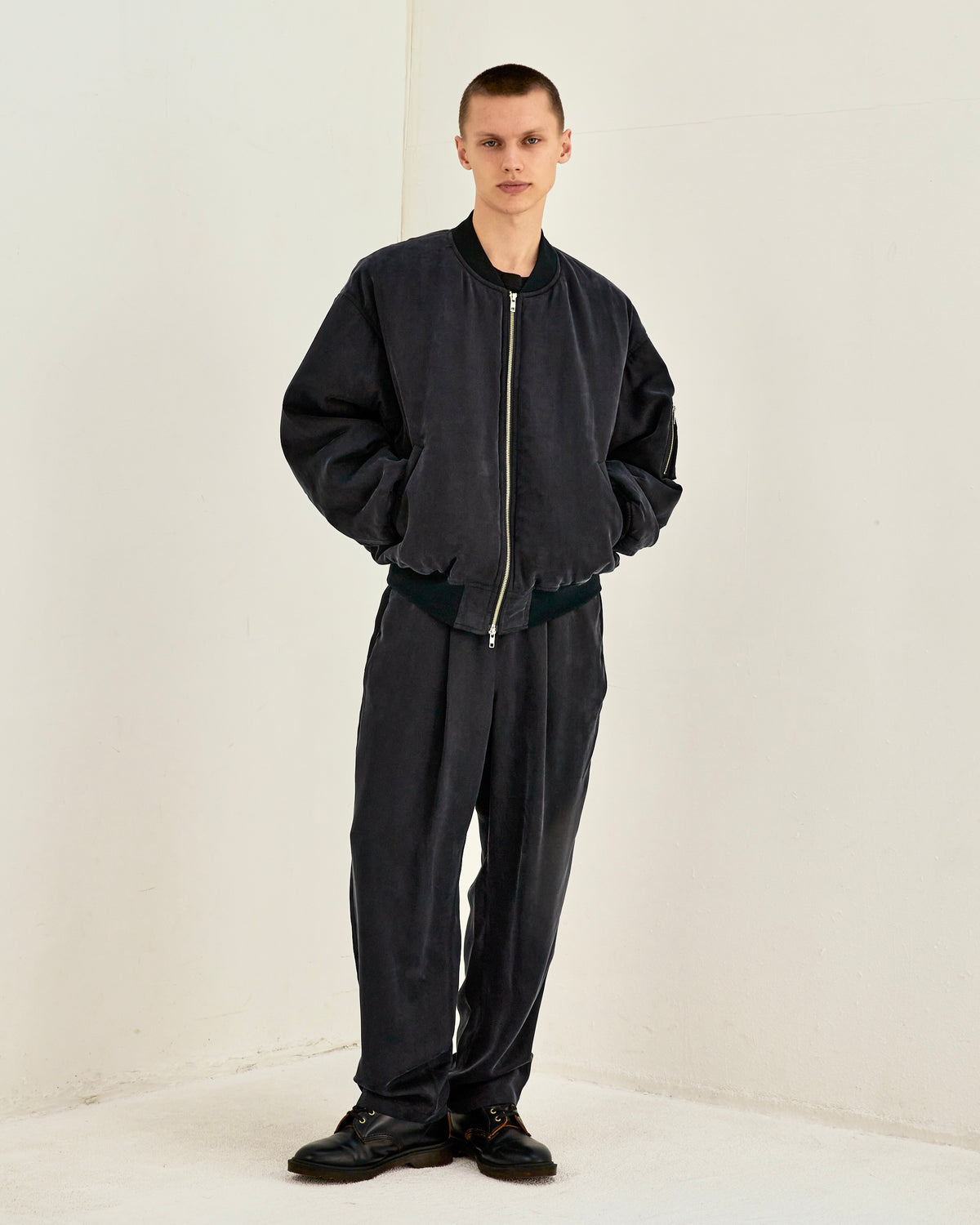 FLOW TAPERED PANTS