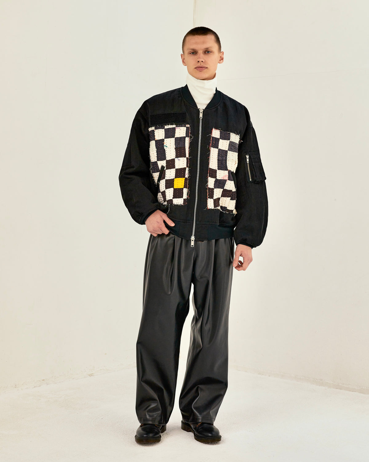 NEWOLD BOMBER
